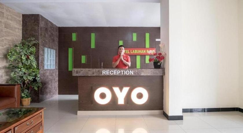 Oyo 741 Hotel Labuhan Raya Medan Esterno foto