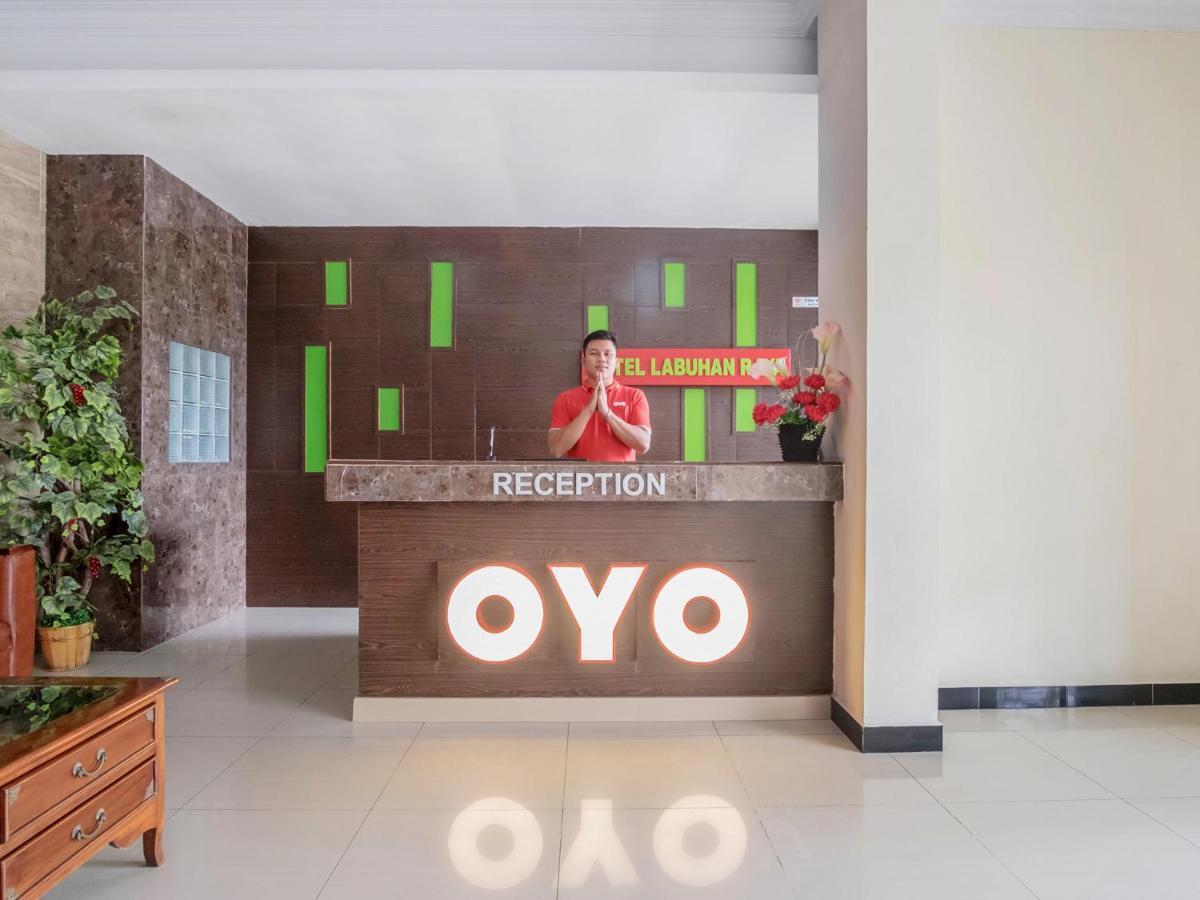 Oyo 741 Hotel Labuhan Raya Medan Esterno foto